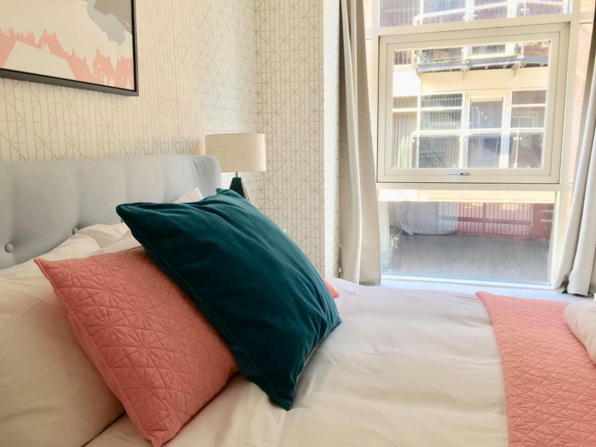 Blue River, Parking Subject To Availability 요크 외부 사진